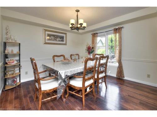 1135 Iroquois Crescent, Woodstock, ON - Indoor Photo Showing Dining Room