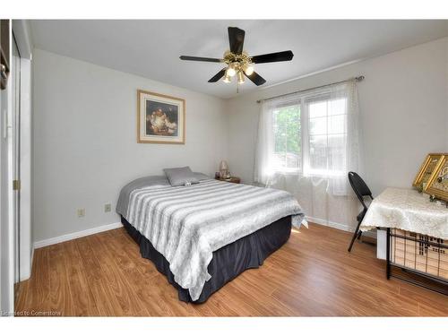 1135 Iroquois Crescent, Woodstock, ON - Indoor Photo Showing Bedroom