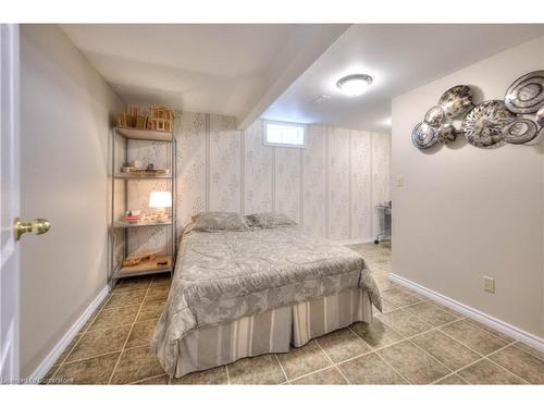 1135 Iroquois Crescent, Woodstock, ON - Indoor Photo Showing Bedroom