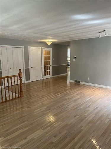 70 Sioux Crescent, Woodstock, ON - Indoor Photo Showing Other Room