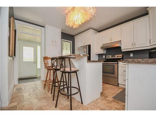 61 Queen Street W, Cambridge, ON - Indoor Photo Showing Kitchen