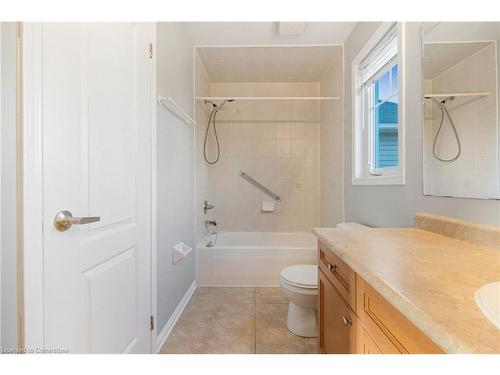 142 Emick Drive, Hamilton, ON - Indoor Photo Showing Bathroom