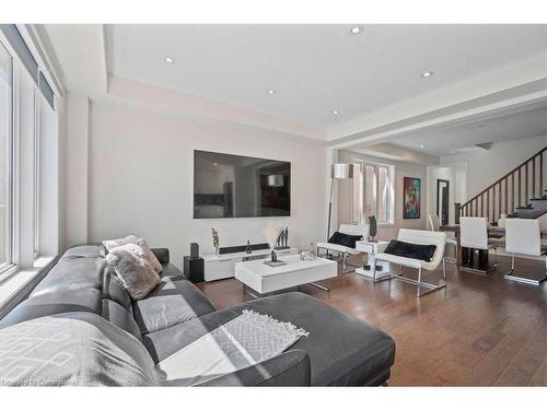 42 Gloria Street, Kitchener, ON - Indoor Photo Showing Living Room