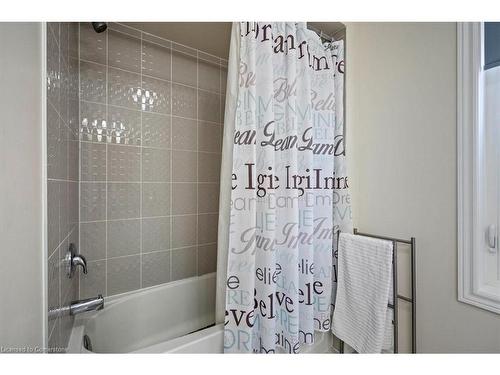 42 Gloria Street, Kitchener, ON - Indoor Photo Showing Bathroom