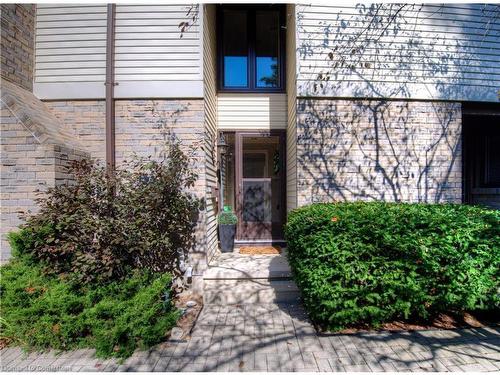 13-192 Alpine Road, Kitchener, ON - Outdoor