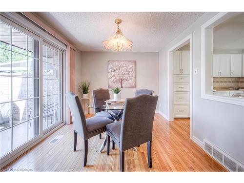 13-192 Alpine Road, Kitchener, ON - Indoor Photo Showing Dining Room