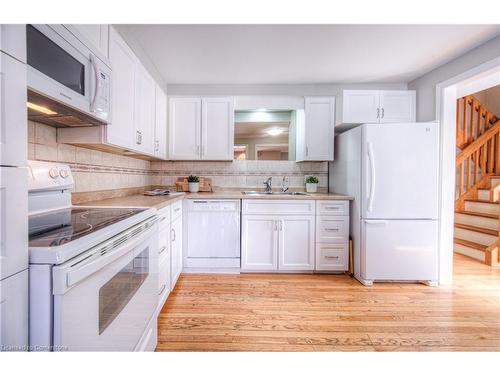 13-192 Alpine Road, Kitchener, ON - Indoor Photo Showing Kitchen