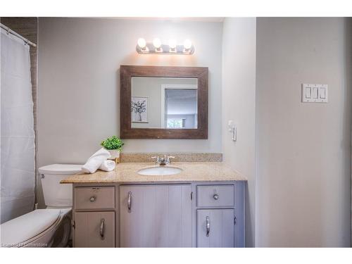 13-192 Alpine Road, Kitchener, ON - Indoor Photo Showing Bathroom