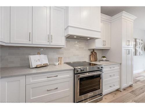 66 Walker Road, Ingersoll, ON - Indoor Photo Showing Kitchen