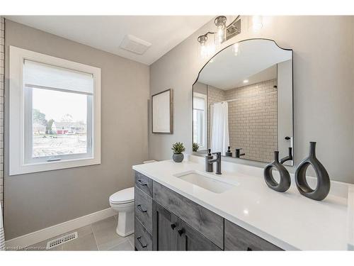 66 Walker Road, Ingersoll, ON - Indoor Photo Showing Bathroom