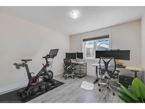 20-61 Vienna Road, Tillsonburg, ON - Indoor Photo Showing Gym Room