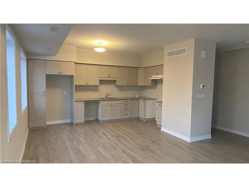 8 Visionary Avenue, Kitchener, ON - Indoor Photo Showing Kitchen