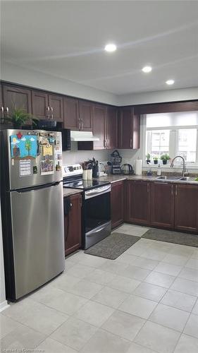 226 Maitland Street, Kitchener, ON - Indoor Photo Showing Kitchen