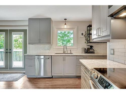 50 Jerseyville Road, Brantford, ON - Indoor Photo Showing Kitchen With Upgraded Kitchen