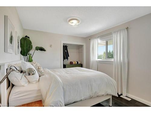 50 Jerseyville Road, Brantford, ON - Indoor Photo Showing Bedroom