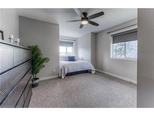 1-20 Westmount Road W, Kitchener, ON - Indoor Photo Showing Bedroom