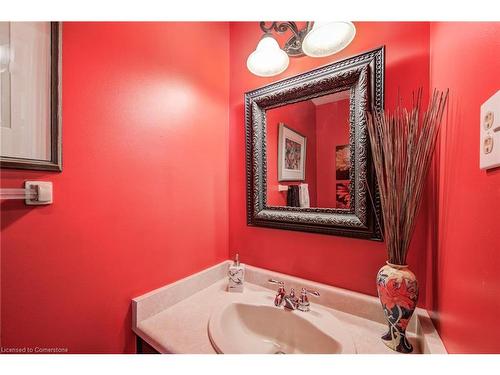 275 Canterbury Drive, Waterloo, ON - Indoor Photo Showing Bathroom