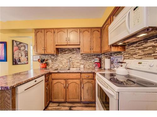 275 Canterbury Drive, Waterloo, ON - Indoor Photo Showing Kitchen