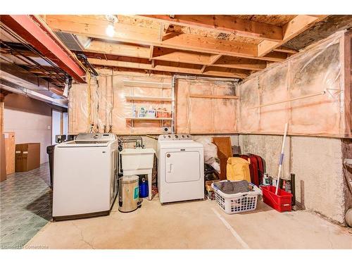 275 Canterbury Drive, Waterloo, ON - Indoor Photo Showing Laundry Room