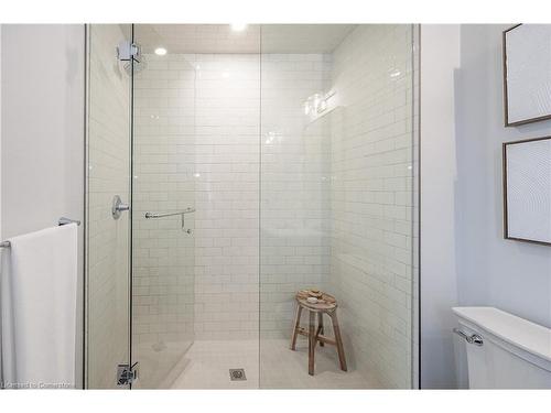 68 Walker Road, Ingersoll, ON - Indoor Photo Showing Bathroom