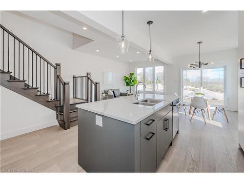 68 Walker Road, Ingersoll, ON - Indoor Photo Showing Kitchen With Double Sink With Upgraded Kitchen