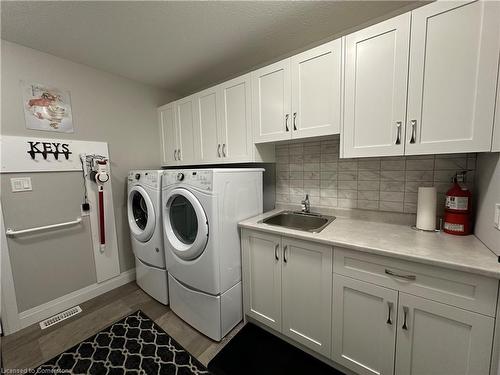 480 Grand Trunk Street, Palmerston, ON - Indoor Photo Showing Laundry Room