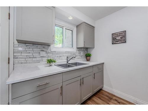 2-165 Green Valley Drive, Kitchener, ON - Indoor Photo Showing Kitchen With Double Sink