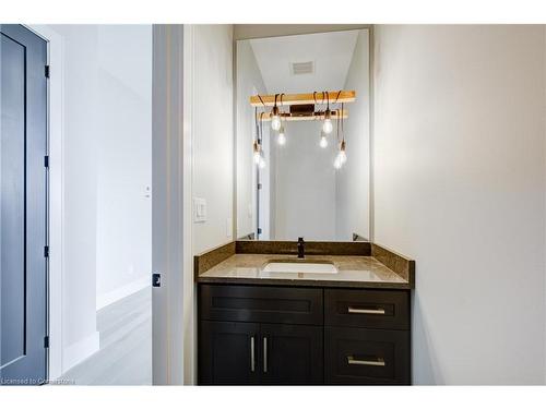 85 Crestview Drive, Komoka, ON - Indoor Photo Showing Bathroom