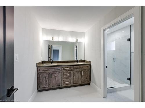 85 Crestview Drive, Komoka, ON - Indoor Photo Showing Bathroom