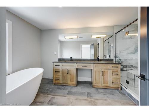 85 Crestview Drive, Komoka, ON - Indoor Photo Showing Bathroom