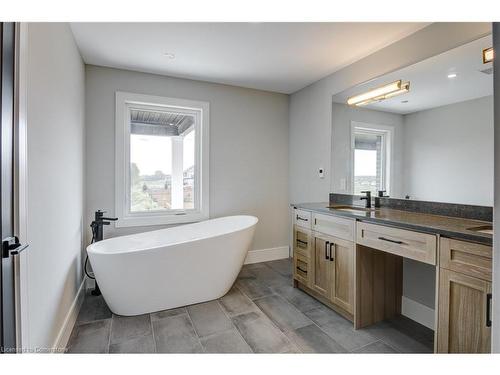 85 Crestview Drive, Komoka, ON - Indoor Photo Showing Bathroom