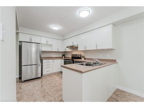 498 Doon South Drive, Kitchener, ON - Indoor Photo Showing Kitchen With Stainless Steel Kitchen With Double Sink