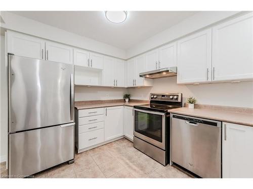 498 Doon South Drive, Kitchener, ON - Indoor Photo Showing Kitchen With Stainless Steel Kitchen