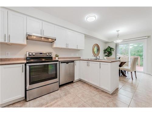 498 Doon South Drive, Kitchener, ON - Indoor Photo Showing Kitchen With Stainless Steel Kitchen