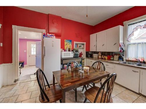 21 Usher Street, Brantford, ON - Indoor Photo Showing Dining Room