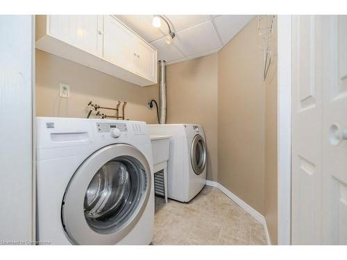 29-365 Bennington Gate, Waterloo, ON - Indoor Photo Showing Laundry Room