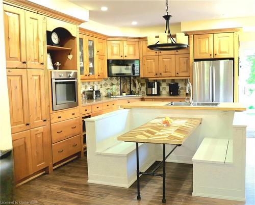 205 St Andrews Street, Cambridge, ON - Indoor Photo Showing Kitchen With Double Sink