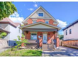 39 Cameron Street N Kitchener, ON N2H 3A2