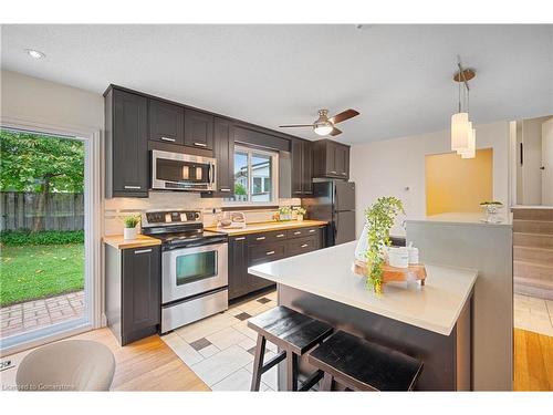 4 Countryside Crescent, Kitchener, ON - Indoor Photo Showing Kitchen