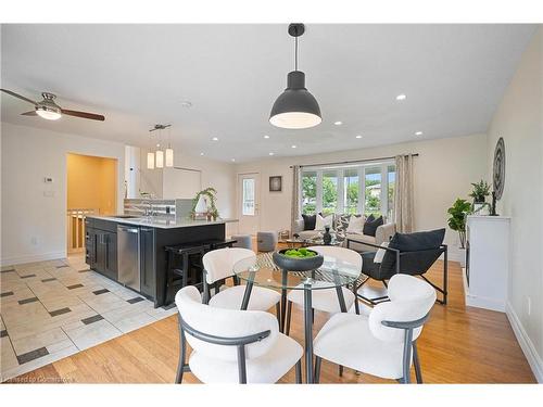 4 Countryside Crescent, Kitchener, ON - Indoor Photo Showing Dining Room