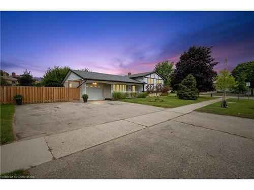 4 Countryside Crescent, Kitchener, ON - Outdoor