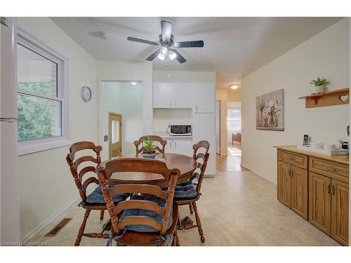 95 Hillsborough Crescent, Kitchener, ON - Indoor Photo Showing Dining Room