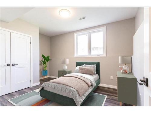 412 Guelph Avenue, Cambridge, ON - Indoor Photo Showing Bedroom