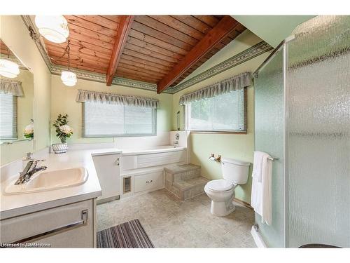 72 Massey Avenue, Kitchener, ON - Indoor Photo Showing Bathroom