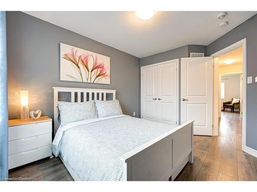 29 Arbourview Crescent, Kitchener, ON - Indoor Photo Showing Bedroom