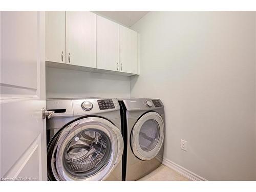 29 Arbourview Crescent, Kitchener, ON - Indoor Photo Showing Laundry Room