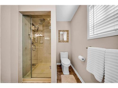 2 Pilgrim Place, Brampton, ON - Indoor Photo Showing Bathroom