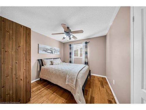 2 Pilgrim Place, Brampton, ON - Indoor Photo Showing Bedroom