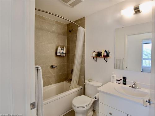 407-101 Golden Eagle Road, Waterloo, ON - Indoor Photo Showing Bathroom