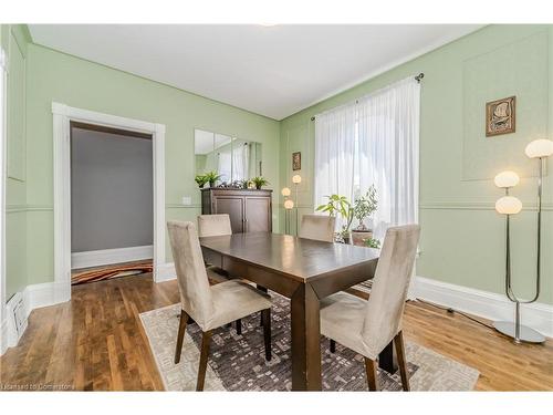 70 Beverly Street, Cambridge, ON - Indoor Photo Showing Dining Room